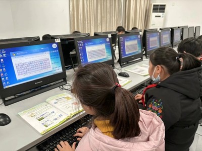 創(chuàng)意激發(fā)思維火花，科技賦能未來(lái)成長(zhǎng)——記合肥某小學(xué)信息科技學(xué)科期末測(cè)評(píng)活動(dòng)